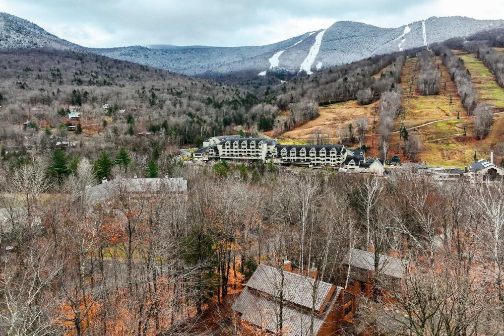 Village of Loon Condo in Lincoln with Pool Access